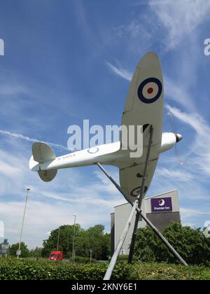 Nachbildung der Supermarine Spitfire K5054 am Southampton Airport, Hampshire, England. Stockfoto