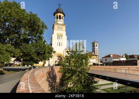 Zitadelle Alba Iulia am Fluss Mureș in der historischen Region Siebenbürgen, Rumänien Stockfoto