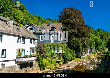 Stadt Monschau über dem Rur in Nordrhein-Westfalen Stockfoto