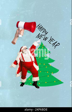Vertikale Collage Bild des Armlehnenlautsprechers Mini-Fantasy santa Spitz Finger fröhliche Neujahrszeichnung immergrüner Baum Stockfoto