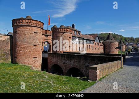 Die 1503 erbaute Untertor-Brücke (Jerusalem-Tor), Büdingen, Hessen, Deutschland, Europa Stockfoto