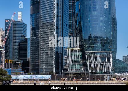 Sydney, Australien, 11.. Oktober 2022. Allgemeine Ansichten über das Barangaroo-Entwicklungsprojekt und den Barangaroo Walkway, Sydney. Stockfoto