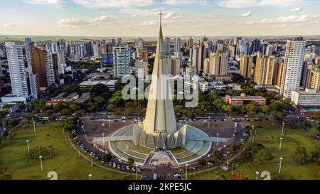 Kathedrale von Maringá, Postkarte der Stadt im Norden von Paraná, Staat im Süden Brasiliens. Stockfoto