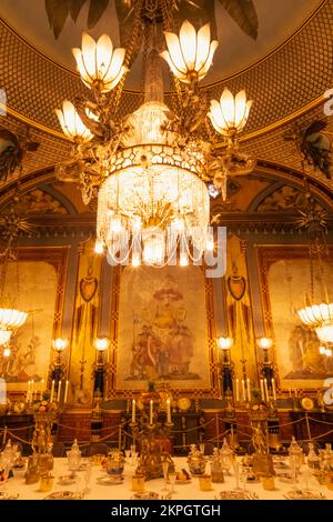 England, East Sussex, Brighton, Der Königliche Pavillon, Bankettsaal Stockfoto