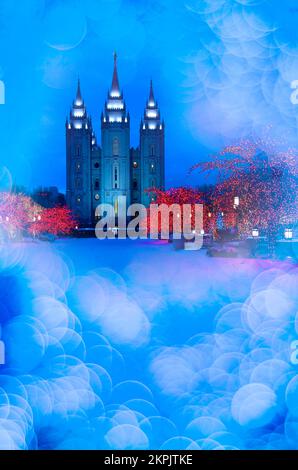 Salt Lake City Temple Square Weihnachtslichter auf Bäumen und Kirchen magische, glühende Lichter Stockfoto