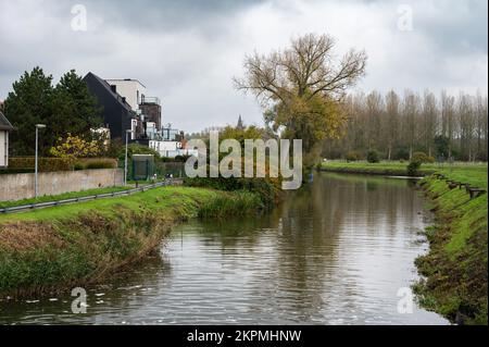 Liedekerke, Ostflämische Region, Belgien, 11 04 2022 - Panoramablick über den Fluss Dender Stockfoto