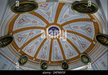 Die Hamidiye Moschee wurde 1895 im türkischen Buyukada-Viertel erbaut. Stockfoto