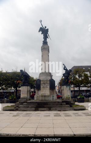 Dublin, Irland. 3.. Okt. 2022. 20221003: Das Diamond war Memorial im Zentrum von Derry, Nordirland, erinnert an die einheimischen Bürger, die während des 1. Weltkriegs im Militärdienst starben (Kreditbild: © Chuck Myers/ZUMA Press Wire) Stockfoto