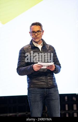 München, Deutschland. 28.. November 2022. Tobias Gröber bei der ISPO Cup Verleihung an Patagonien am 28.11.2022 in München. -- Tobias Groeber bei der ISPO-Cup-Zeremonie in Patagonien am 28. November 2022 in München. (Foto: Alexander Pohl/Sipa USA) Guthaben: SIPA USA/Alamy Live News Stockfoto