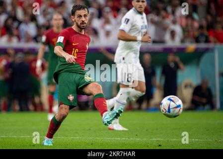 Al Daayen, Katar. 29.. November 2022. Bernardo Silva von Portugal während des FIFA-Weltmeisterschafts-Katar-2022-Spiels Gruppe H zwischen Portugal und Uruguay im Lusail Stadium in Al-Daayen, Katar am 28. November 2022 (Foto: Andrew Surma/Credit: SIPA USA/Alamy Live News Stockfoto