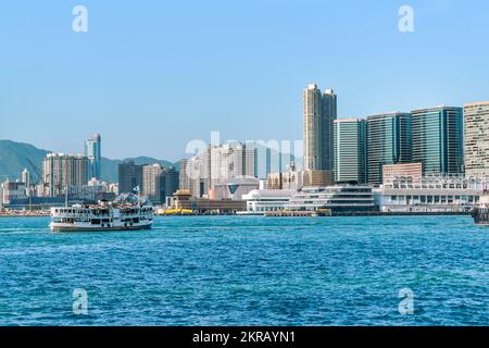 Star Ferry am Fähranleger Tsim Sha Tsui Stockfoto
