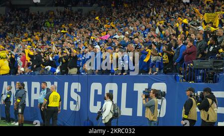 Indianapolis, USA. 28.. November 2022. 28.. NOVEMBER 2022: Steeler-Fans beim Spiel Steelers vs. Colts in Indianapolis Colts. Jason Pohuski/BMR (Kreditbild: © Jason Pohuski/BMR via ZUMA Press Wire) Kredit: ZUMA Press, Inc./Alamy Live News Stockfoto