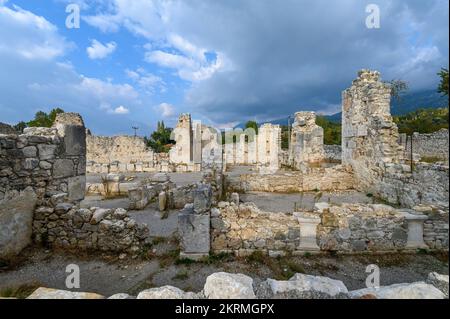 Tlos Ruinen und Gräber, eine antike lykische Stadt in der Nähe der Stadt Seydikemer, Mugla, Türkei. Stockfoto