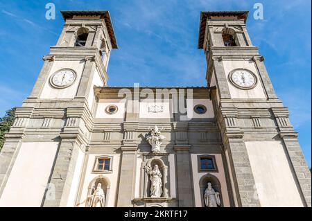 Die Fassade der Kirche der heiligen Einsiedlung von Camaldoli, Arezzo, Italien Stockfoto