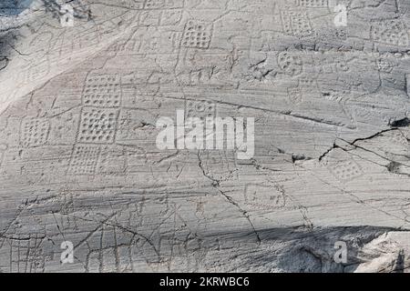 Felsen aus Bedolina, capo di ponte, italien Stockfoto