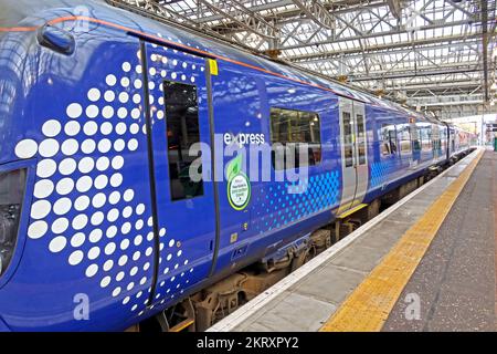 ScotRail Express, Your Ticket, Zero Carbon Travel, am Bahnhof Waverley, Stadtzentrum von Edinburgh, Schottland, Großbritannien, EH1 3EG Stockfoto