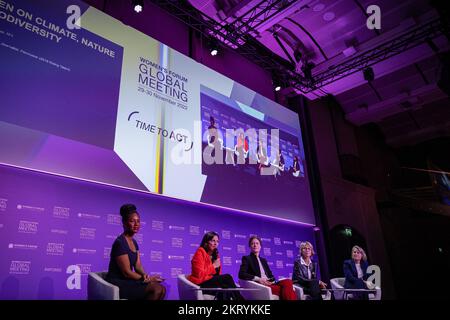 Paris, Frankreich. 29.. November 2022. Illustration während einer planerischen Sitzung auf dem Frauenforum für Wirtschaft und Gesellschaft in Paris, Frankreich, 29. November 2022. Foto: Aurelien Morissard/ABACAPRESS.COM Kredit: Abaca Press/Alamy Live News Stockfoto