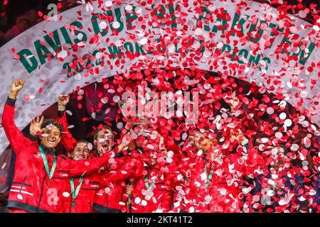 Die kanadische Mannschaft feiert ihren ersten Endsieg beim Davis Cup in Malaga, Spanien Stockfoto