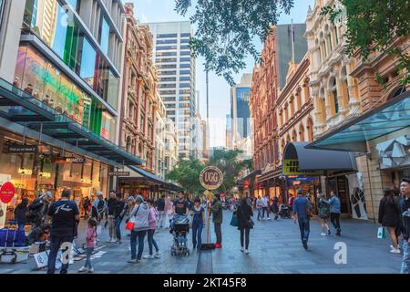 Die Pitt Street Mall ist die Fußgängerzone der Pitt Street, einer Hauptstraße im zentralen Geschäftsviertel von Sydney in New South Wales, Australien. Stockfoto