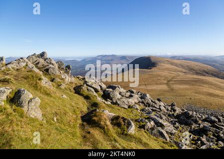 Mit Blick von Cadair Idris oder Cader Idris in Richtung Mynydd Moel Stockfoto