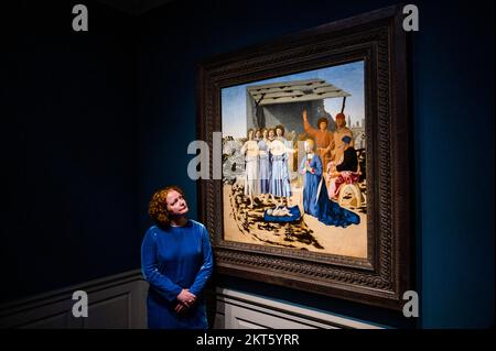 London, Großbritannien. 29.. November 2022. Piero della Francescas Geburt, 1480er Jahre, in einer neuen Ausstellung in der National Gallery, nach einer dreijährigen Restaurierung. Das Gemälde kehrt am 1.. Dezember nach einer ungewöhnlich anspruchsvollen Restaurierung wieder zur öffentlichen Ausstellung zurück, mit vielen langjährigen Mythen und Missverständnissen über die Arbeit, die endlich gelöst wurden. Kredit: Guy Bell/Alamy Live News Stockfoto