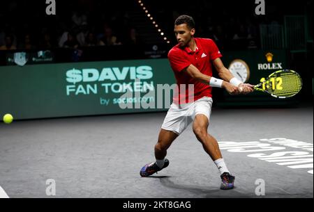 Palacio De Deportes Jose Martin Carpena, Malaga, Spanien, 27. November 2022, Felix Auger Aliassime (CAN) Rückhand während Coppa Davis – Final – Canad Stockfoto