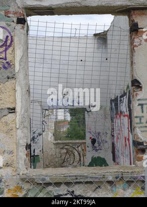 Vor WW2 aufgegebene Kavallerie-Barrackes in Kodra, Kalamaria, Thessaloniki, Griechenland Stockfoto