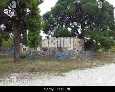 Vor WW2 aufgegebene Kavallerie-Barrackes in Kodra, Kalamaria, Thessaloniki, Griechenland Stockfoto