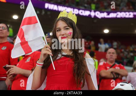 Ar Rayyan, Katar. 29.. November 2022. England-Fan vor dem FIFA-Weltmeisterschaftsspiel Katar 2022 Gruppe B zwischen Wales und England am 29. November 2022 im Ahmad bin Ali Stadium, Ar-Rayyan, Katar. Foto von Peter Dovgan. Nur redaktionelle Verwendung, Lizenz für kommerzielle Verwendung erforderlich. Keine Verwendung bei Wetten, Spielen oder Veröffentlichungen von Clubs/Ligen/Spielern. Kredit: UK Sports Pics Ltd/Alamy Live News Stockfoto