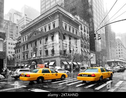 Fifth Avenue, cartier-Laden in der weihnachtsdekoration, New York City, New York, USA Stockfoto