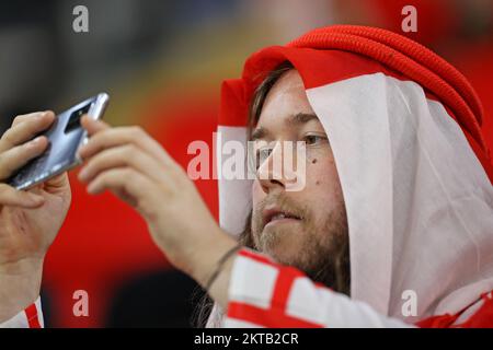 29.. November 2022; Ahmed bin Ali Stadium, Al Rayyan, Katar; FIFA Fußball-Weltmeisterschaft, Wales gegen England; Fan von England Stockfoto