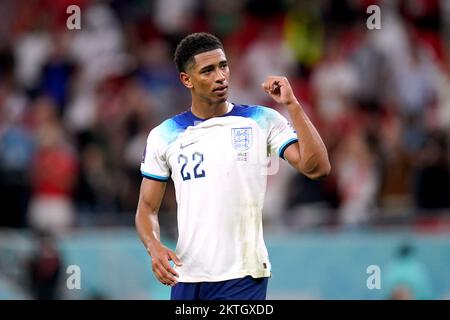 Jude Bellingham aus England feiert nach dem Ende des Spiels während des Spiels der FIFA-Weltmeisterschaft Gruppe B im Ahmad bin Ali Stadium in Al Rayyan, Katar. Foto: Dienstag, 29. November 2022. Stockfoto