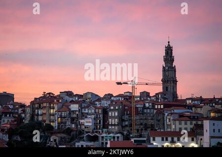 Porto, Portugal. 29.. November 2022. Ein Überblick über die Stadt Porto. Porto gilt 2022 als das beste Städteziel der Welt. Die Auszeichnung erfolgte am 12.. November bei der Zeremonie der World Travel Awards in Muscat, Oman. (Foto: Rita Franca/SOPA Images/Sipa USA) Guthaben: SIPA USA/Alamy Live News Stockfoto