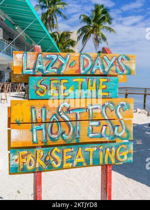Restaurant Wooden Schild in den Upper Keys, Key West Florida, USA Stockfoto