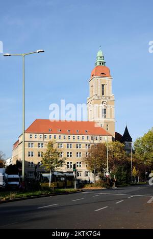 Berlin, Deutschland, 26. Oktober 2022, Rathaus Friedenau am Breslauer Platz Stockfoto