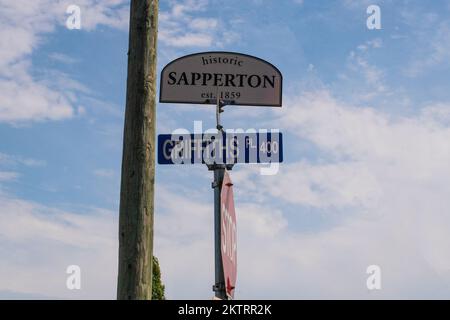 Sapperton-Schild bei Griffiths and Braid in New Westminster, British Columbia, Kanada Stockfoto