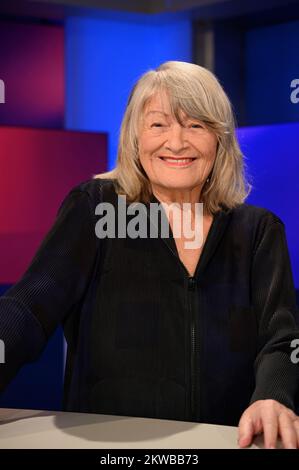 Köln, Deutschland. 29.. November 2022. Feministin und Journalistin Alice Schwarzer als Gast in der ARD Talkshow " Maischberger ". Kredit: Horst Galuschka/dpa/Alamy Live News Stockfoto