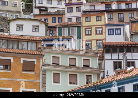 Dorf Cudillero (alias Pixueto), Asturien, Spanien Stockfoto