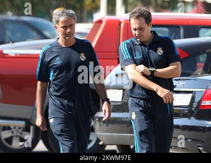 Das Team von Real Madrid absolvierte das Training im Maksimir auf dem Feld Hitrec Kacijan. Jose Mourinho. Stockfoto