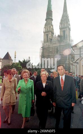 Dateifoto vom 16.09.1998. Kroatien, Zagreb - Margaret Hilda Thatcher, britische Politikerin und am längsten amtierende Premierministerin im Vereinigten Königreich, die während ihres Besuchs in Zagreb als "eiserne Dame" bekannt war. Foto: Patrik Macek/Pixsell Stockfoto