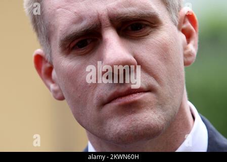 Igor Luksic, stellvertretender Premierminister Montenegros im Restaurant Okrugljak. Stockfoto