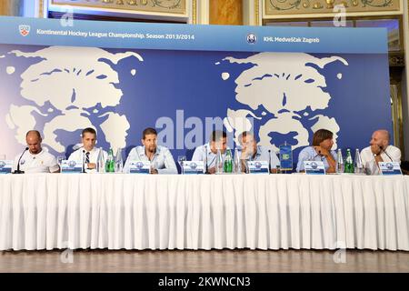 08.02.2013., Zagreb - in der Emerald Hall des Hotels Esplanade fand eine Pressekonferenz statt, in der das KHL Centar ein neues Team präsentiert und ein Sponsoring-Geschäft zwischen Podravka und KHL Medvescak bekannt gegeben wurde. Foto: Davor Puklavec/PIXSELL Stockfoto