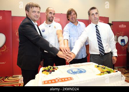 08.02.2013., Zagreb - in der Emerald Hall des Hotels Esplanade fand eine Pressekonferenz statt, in der das KHL Centar ein neues Team präsentiert und ein Sponsoring-Geschäft zwischen Podravka und KHL Medvescak bekannt gegeben wurde. Foto: Davor Puklavec/PIXSELL Stockfoto