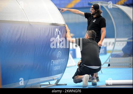 20/08/2013., Kroatien/Maksimir, Zagreb - Arbeiten zur Verschönerung des Stadions am Vorabend der vierten Qualifikationsrunde der Champions League, zwischen GNK Dinamo und FK Austria Wien. Foto: Daniel Kasap/PIXSELL Stockfoto