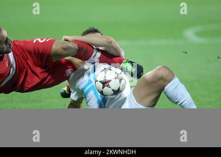 22.08.2013., Stadium Kantrida, Rijeka, Kroatien - Qualifikationsrunde der UEFA European League 4., HNK Rijeka - VfB Stuttgart. Cristian Molinaro. Foto: Nel Pavletic/PIXSELL Stockfoto