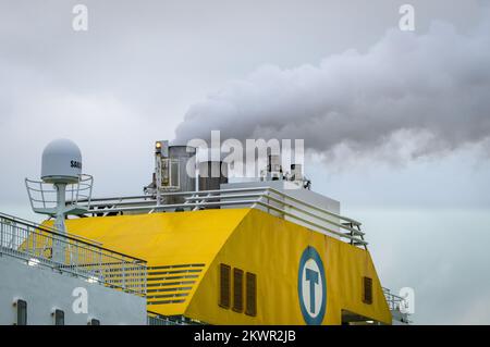 30.. November 2022, Newhaven, East Sussex, Großbritannien. Ankunft der Fähre und spätere Abfahrt vom südlichen britischen Hafen Newhaven. Stockfoto