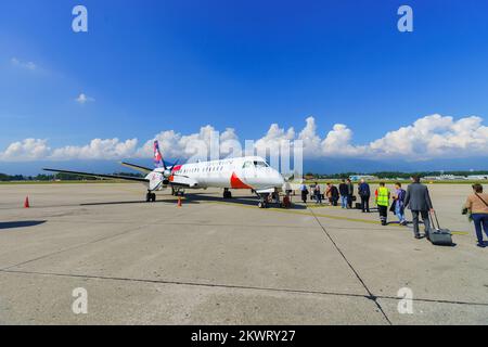 GENF - SEP 16: Darwin Airline am 16. September 2014 in Genf, Schweiz. Darwin Airline, die unter dem Markennamen Etihad Regional tätig ist Stockfoto