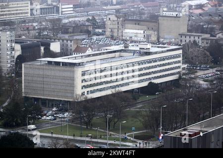 23.01.2015., Kroatien, Zagreb - Blick auf das regnerische Zagreb vom 22.. Stock des Eurotower Wolkenkratzers. Foto: Zeljko Lukunic/PIXSELL Stockfoto