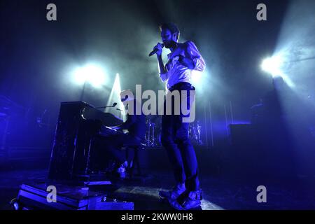 Tom Smith von der englischen Rockband Editors tritt in Zagreb, Kroatien, auf. Stockfoto