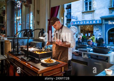 Demel Café, Wien / berühmtes Kaffeehaus Demel, Wien, Österreich. Demel Colloquially der Demel ist eine berühmte Konditorei und Chocolaterie esta Stockfoto